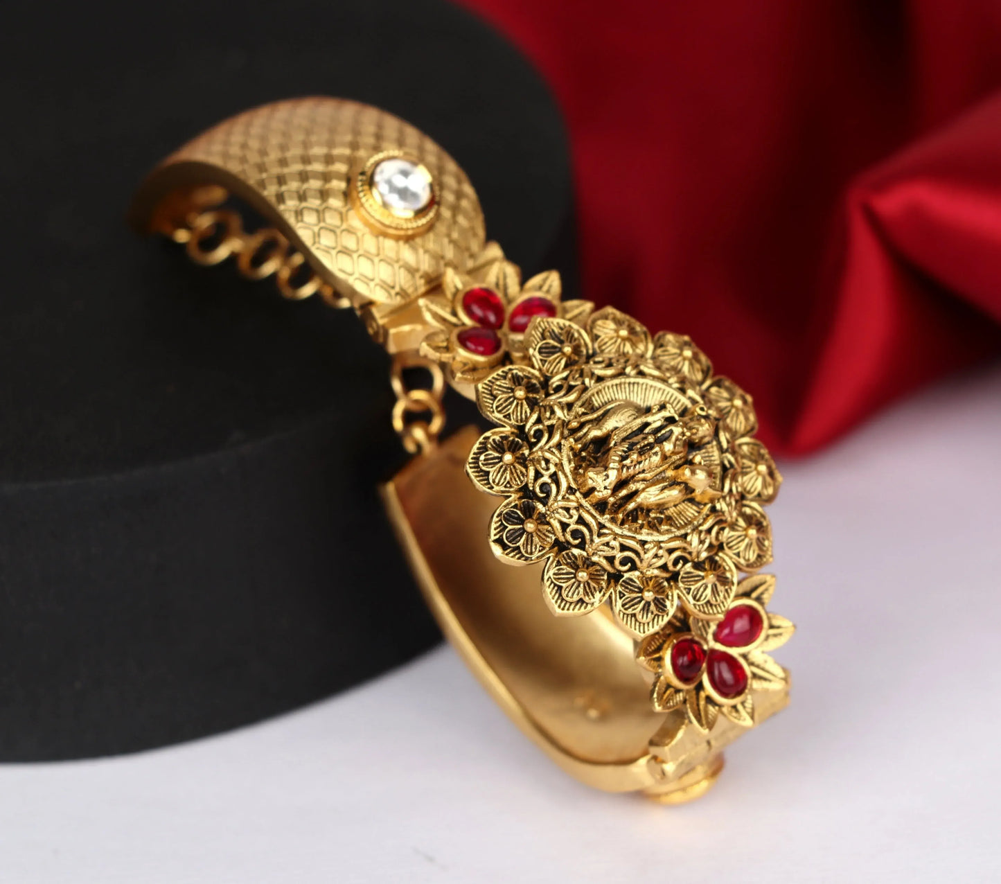 bracelet1051_3 - The Golden Cascade