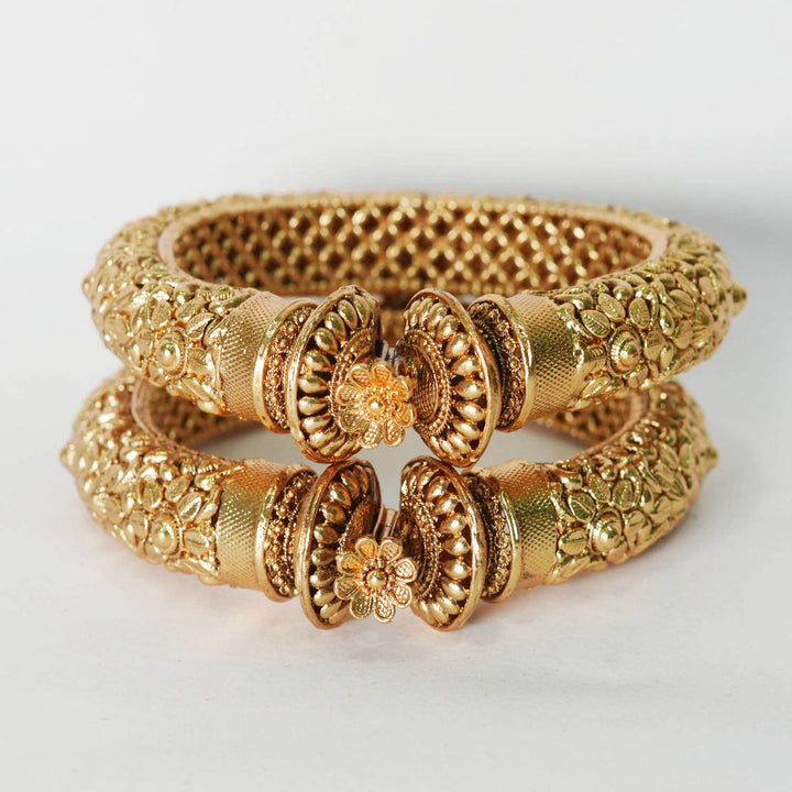 Stylish Bracelet Kada for Women & Girl, Traditional Look Copper Jewelry Collection for Ladies