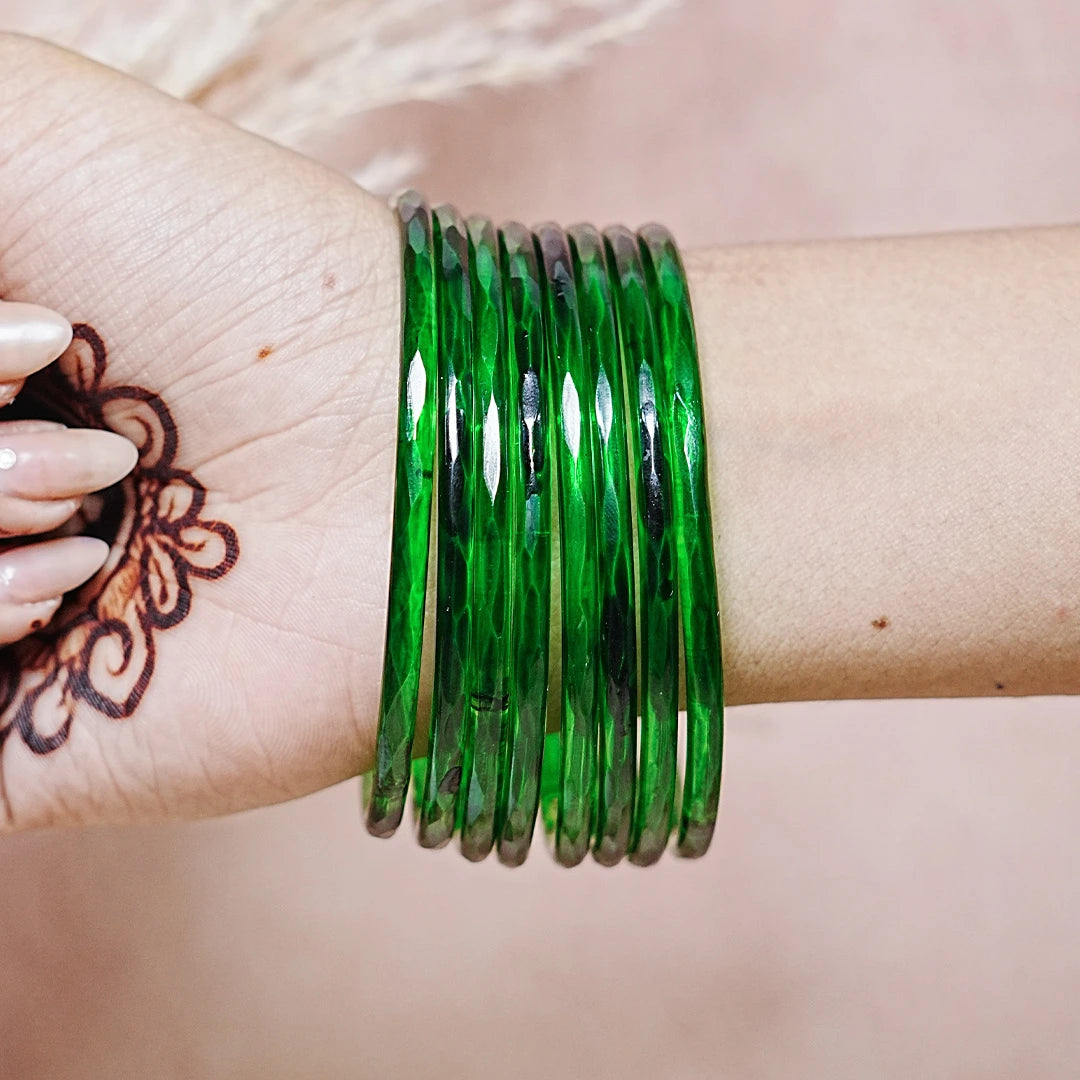 Trendy Acrylic Bangles Glossy & Smooth Finish for Women (Pack of 8)