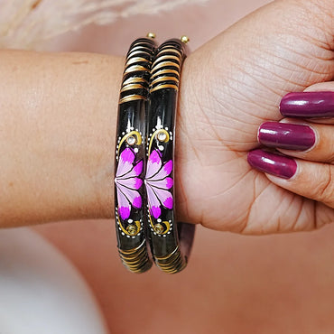 Handcrafted Lotus Printed Pattern Glass Kada for Women (Pack of 2)