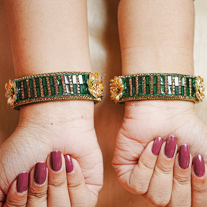 Glass Kada for Women & Girls – Elegant Flower Design (Pack of 2 kada)