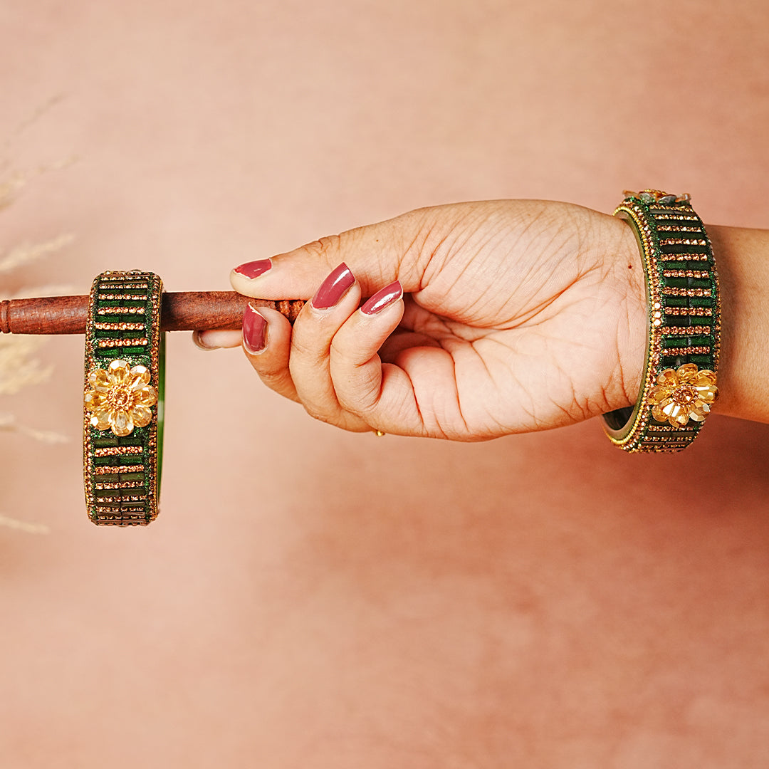 Glass Kada for Women & Girls – Elegant Flower Design (Pack of 2)