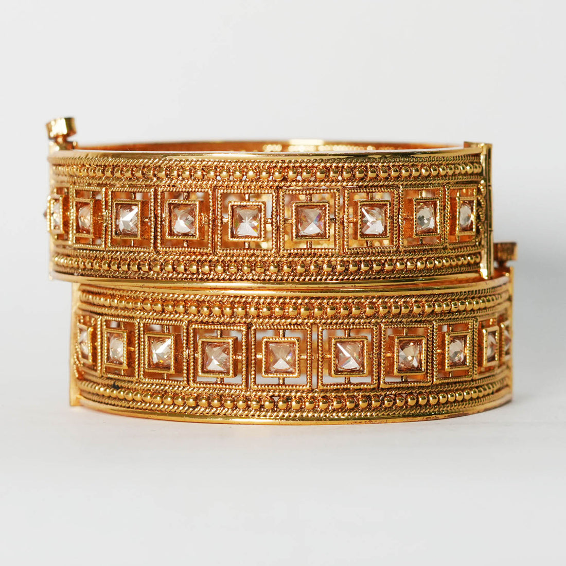 Antique Design Handcrafted Copper Bracelet Kada for Women & Girl | Perfect for everyday wear or special occasions.