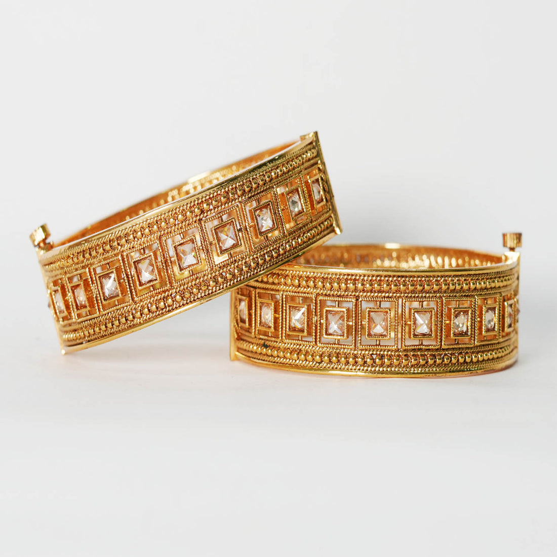 Antique Design Handcrafted Copper Bracelet Kada for Women & Girl | Perfect for everyday wear or special occasions.