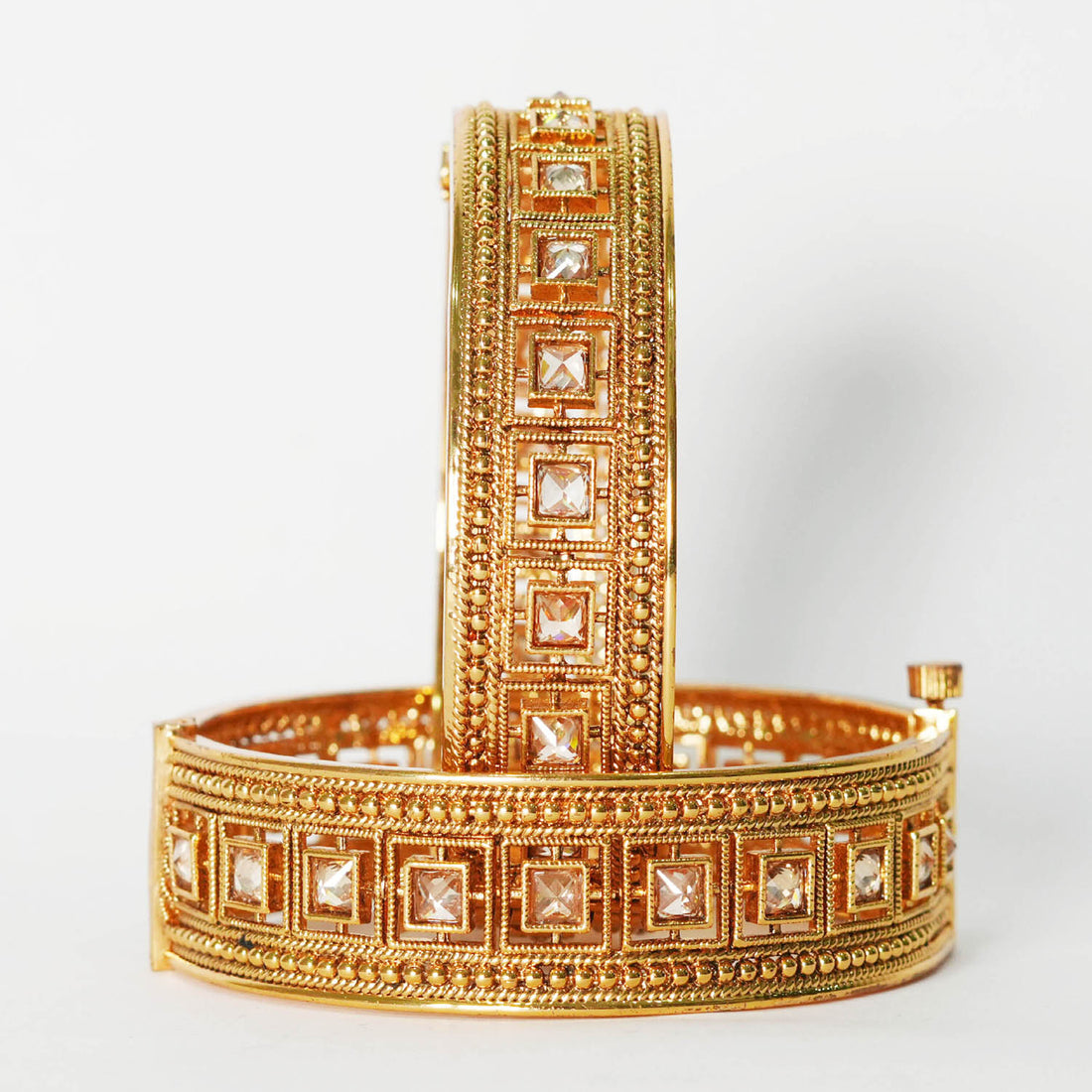 Antique Design Handcrafted Copper Bracelet Kada for Women & Girl | Perfect for everyday wear or special occasions.