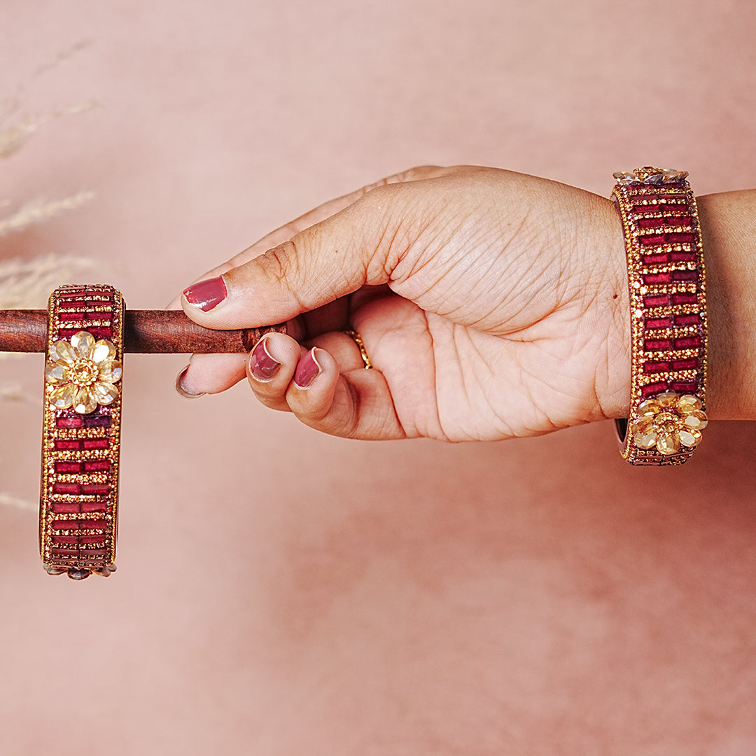 Glass Kada for Women & Girls – Elegant Flower Design (Pack of 2 kada)