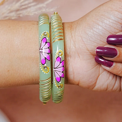 Handcrafted Lotus Printed Pattern Glass Kada for Women (Pack of 2)