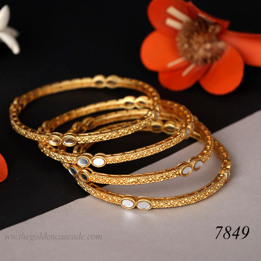 Fancy Gold Plated wtih Mirror Studded Design Jewelry Metal Kada / Bangles for Women & Girls / (7849)