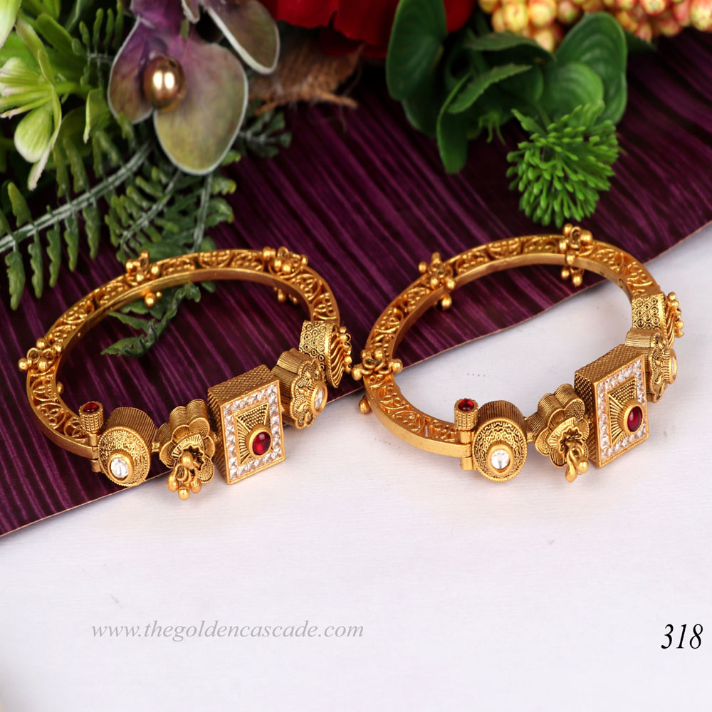 Beautiful Stylish Design Gold Plated Brass Stone Studded Metal Kada / Bracelet Jewelry for Women & Girls / (AD-318)